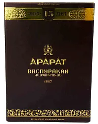 КОНЬЯК ARARAT VASPURAKAN 15YO 40% 0,5Л